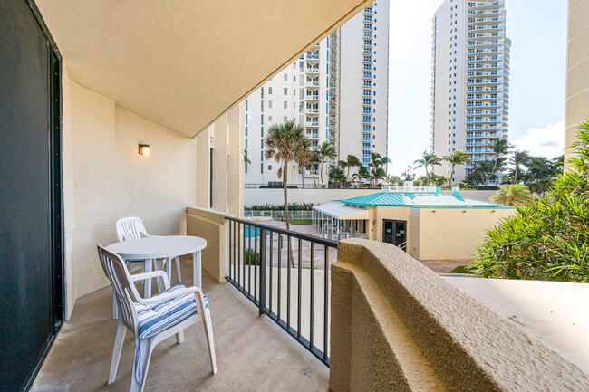 Building Photo - 2800 N Ocean Dr