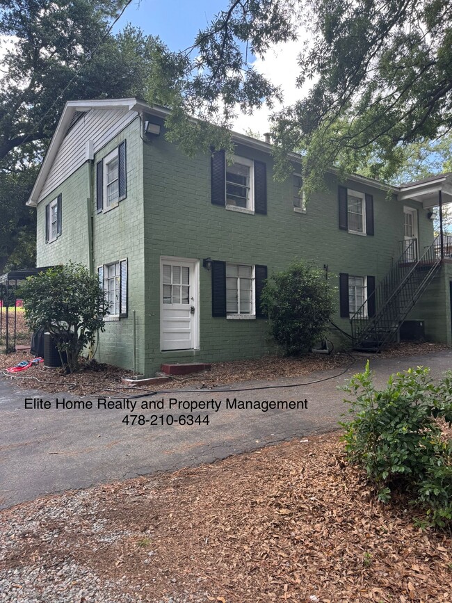 Primary Photo - 290 Clisby Pl