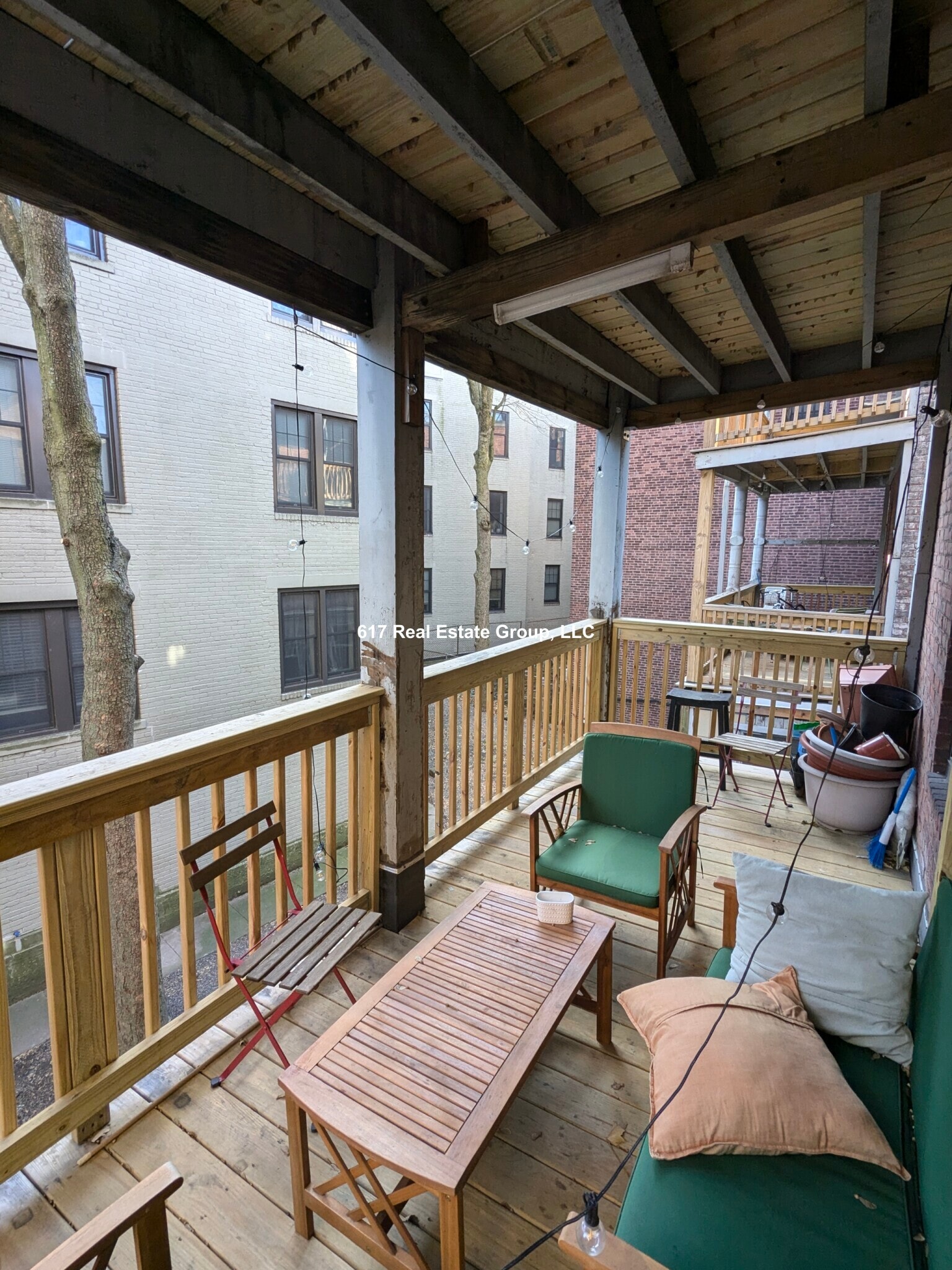 Building Photo - 1247 Beacon St