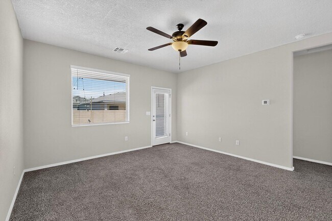 Building Photo - 4847 Mount Salas St NE