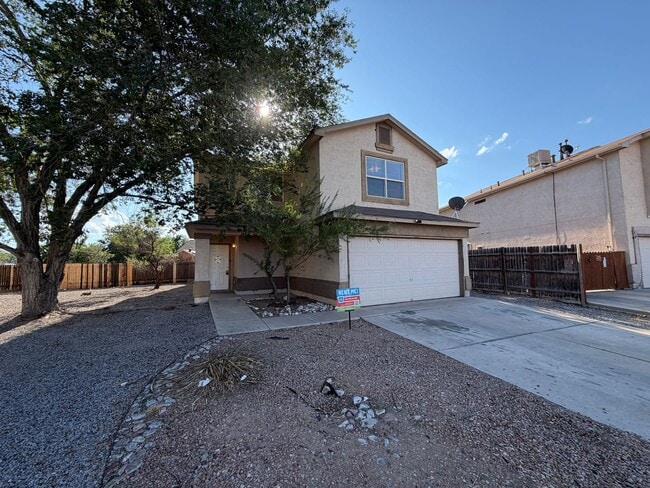 Building Photo - 4 Bedroom Home Available Near Bridge Blvd SW & Unser Blvd SW!
