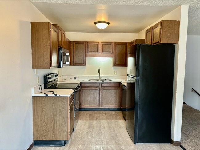 Building Photo - 338 Oxford Ct