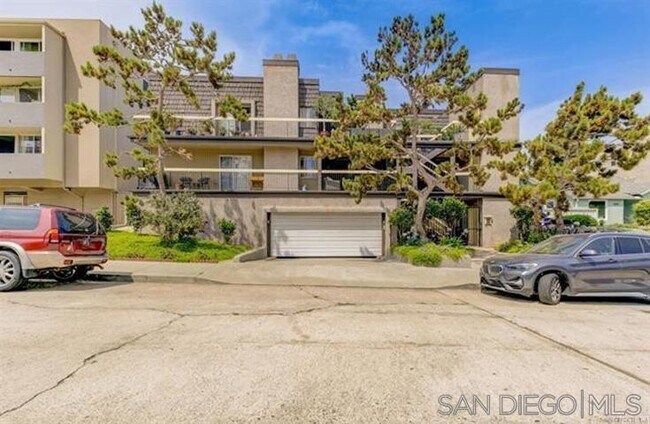 Building Photo - 7434 Herschel Ave