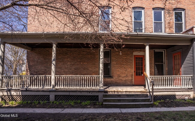 Building Photo - 546 5th Ave