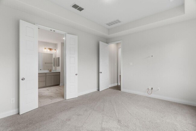 Building Photo - 2832 Saltwood Ct
