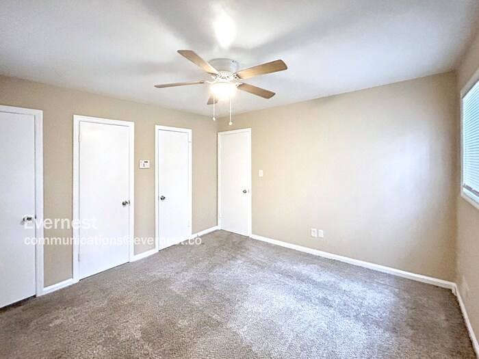 Building Photo - 3780 Cedar Hurst Way