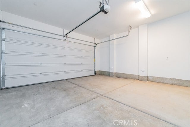 Building Photo - 103 Schick