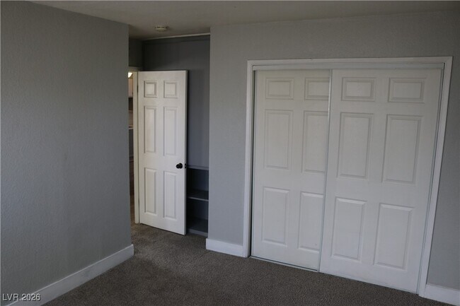 Building Photo - 1828 Lewis Ave