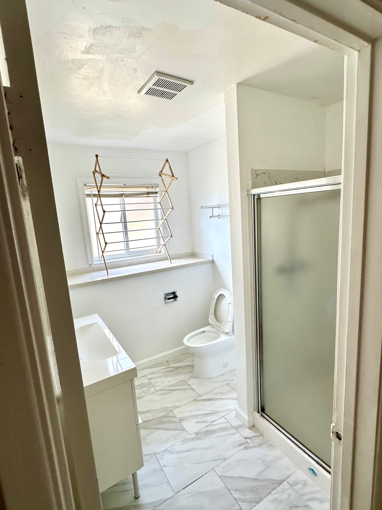 Building Photo - 733 Balra Dr