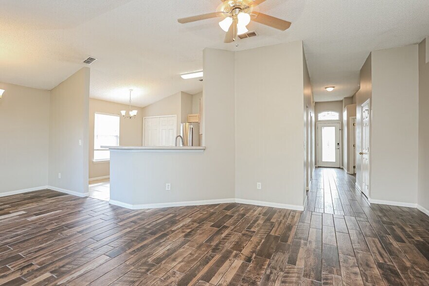 Building Photo - 3273 Net Ct