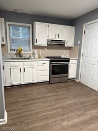 Building Photo - 90 Governor St