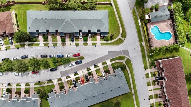 Building Photo - 889 Park Grove Ct