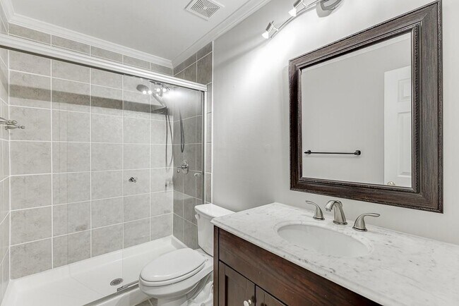 Building Photo - 9345 Riverclub Pkwy