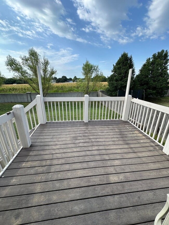Building Photo - Beautiful Updated 5 Bedroom Home - Derby ,KS