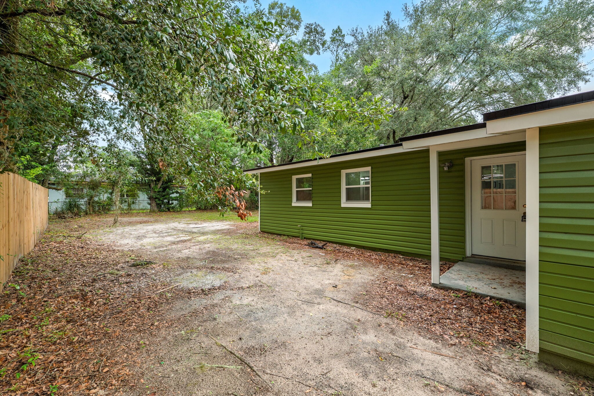Building Photo - 8514 Oak Leaf Rd