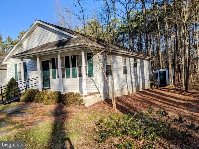 Building Photo - 403 Perrys Corner Rd