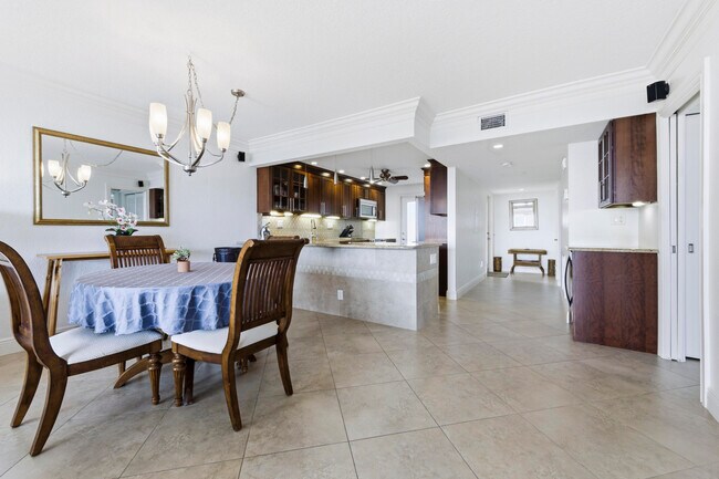 Building Photo - 3000 NE 48th Ct