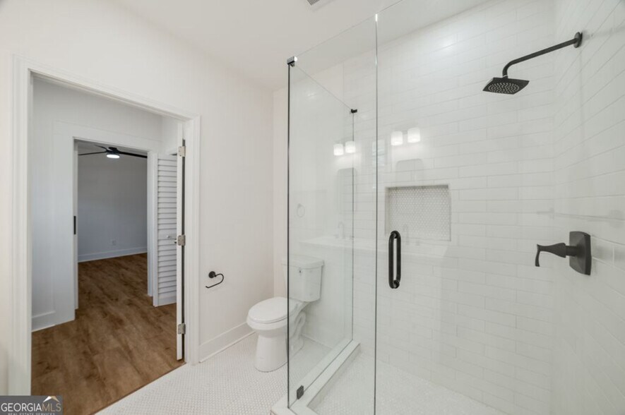 Building Photo - 936 Byron Dr SW