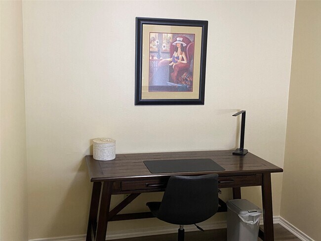 Building Photo - 13011 Peppergate Ln