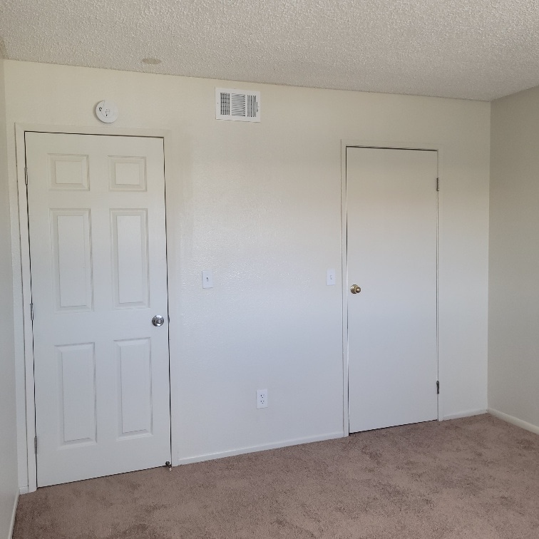 Building Photo - 15531 Barranca Way