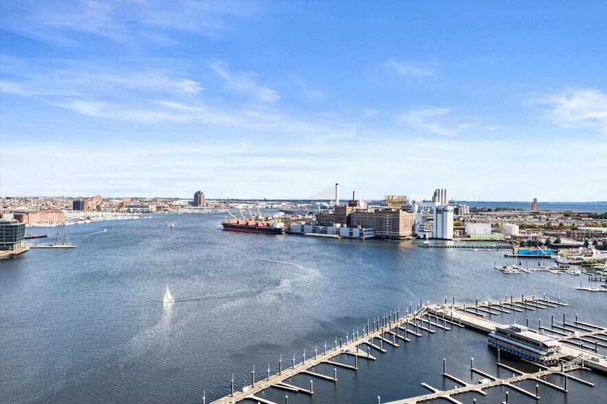 Building Photo - 100 Harborview Dr