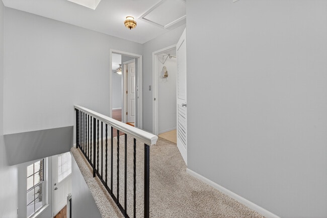 Building Photo - 1454 Eagle Ct