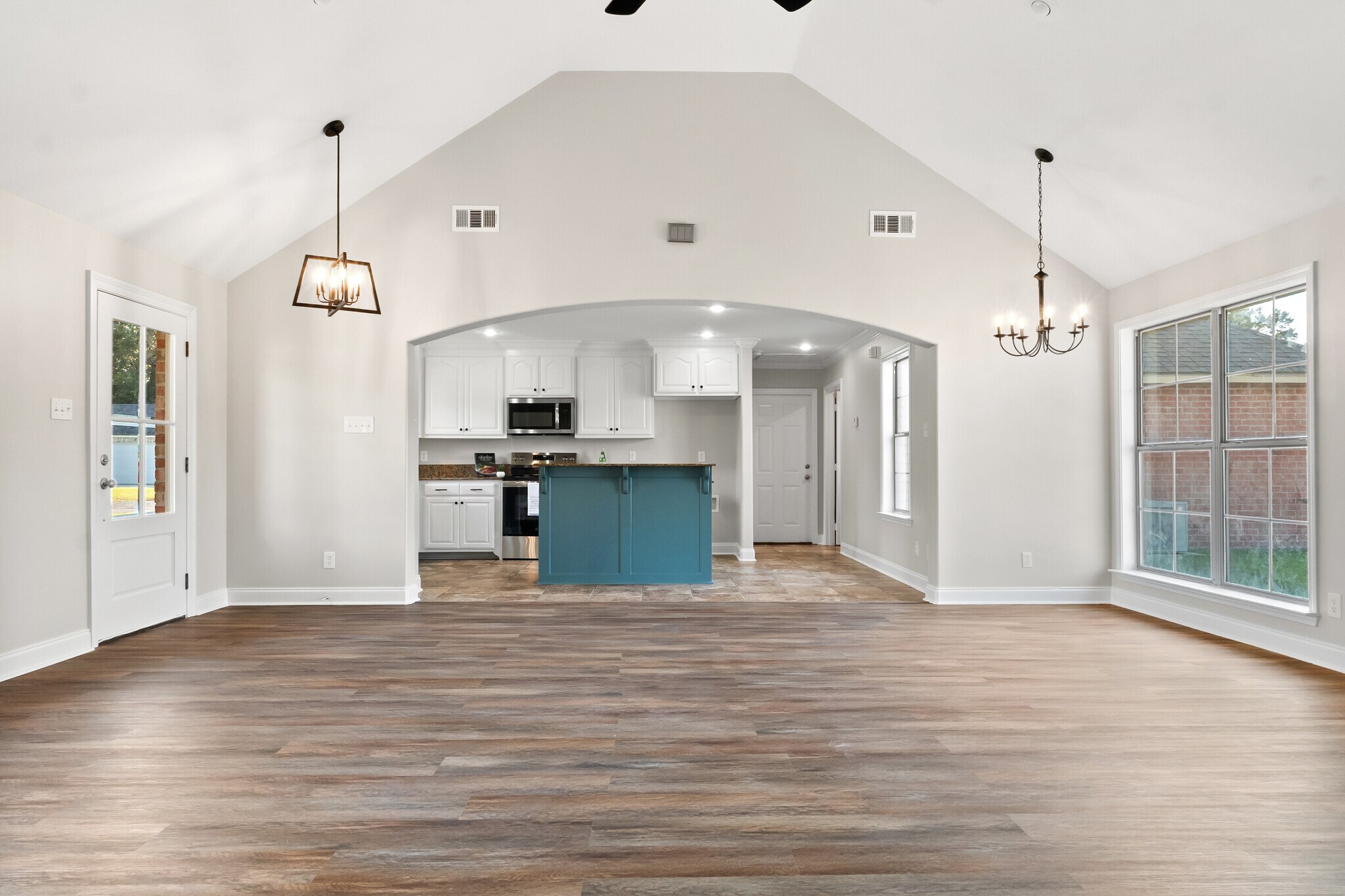 Building Photo - 107 Fox Trot Ln