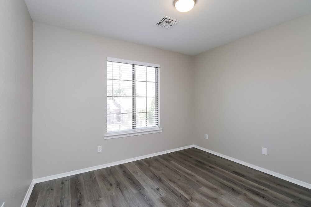 Building Photo - 2581 E Bellerive Dr