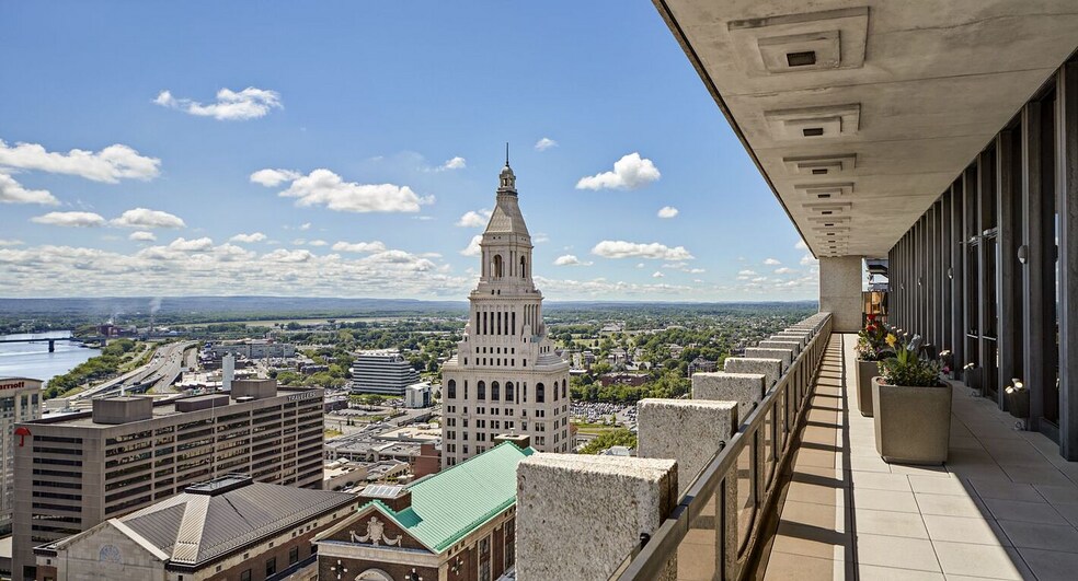 Building Photo - 777 Main St