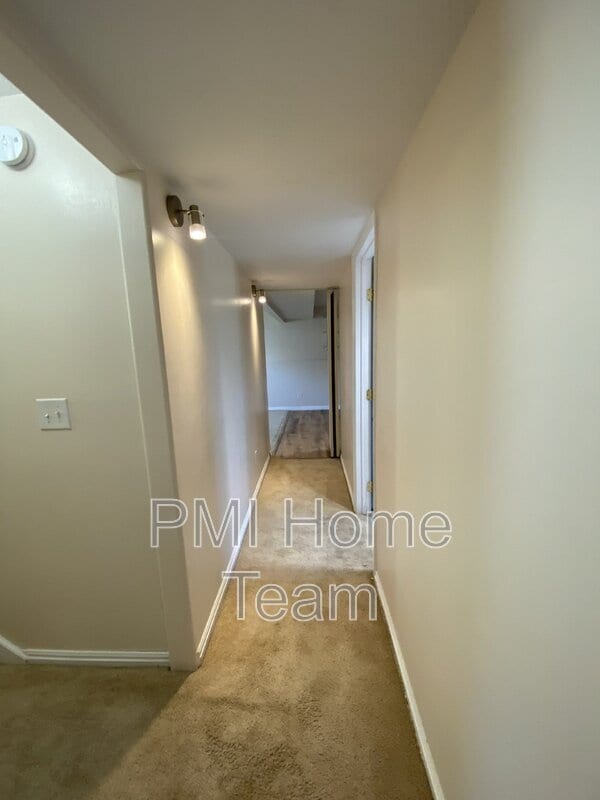 Building Photo - 1183 N 200 E