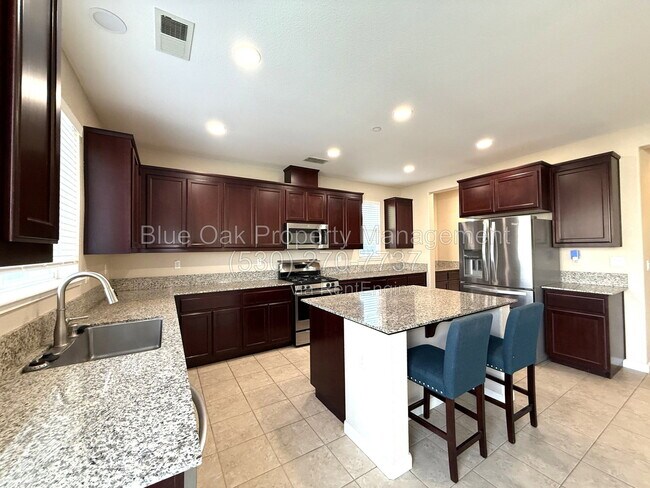 Building Photo - 706 Niles Canyon Ln