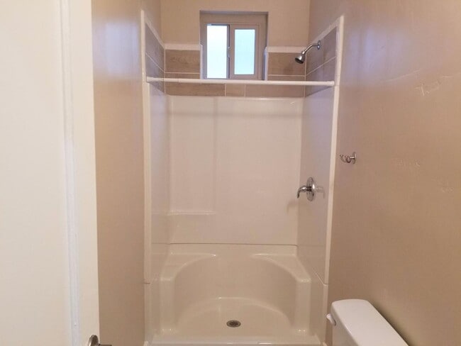 Building Photo - 3119 Fifth Ave