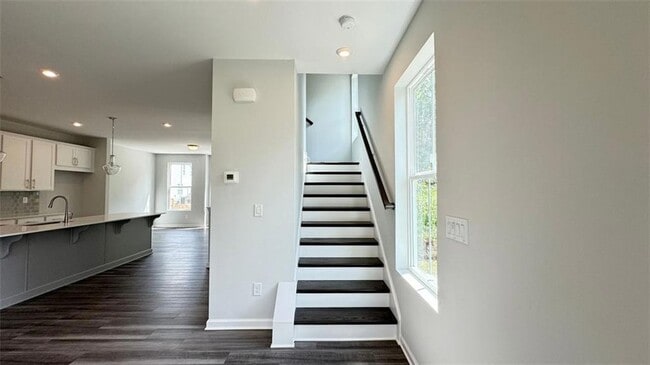 Building Photo - 1479 Creekside Cir NW