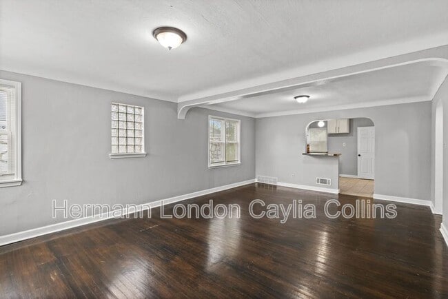 Building Photo - 7024 Claremore Ave