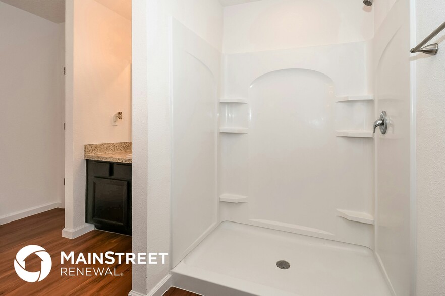 Building Photo - 77090 Crosscut Wy