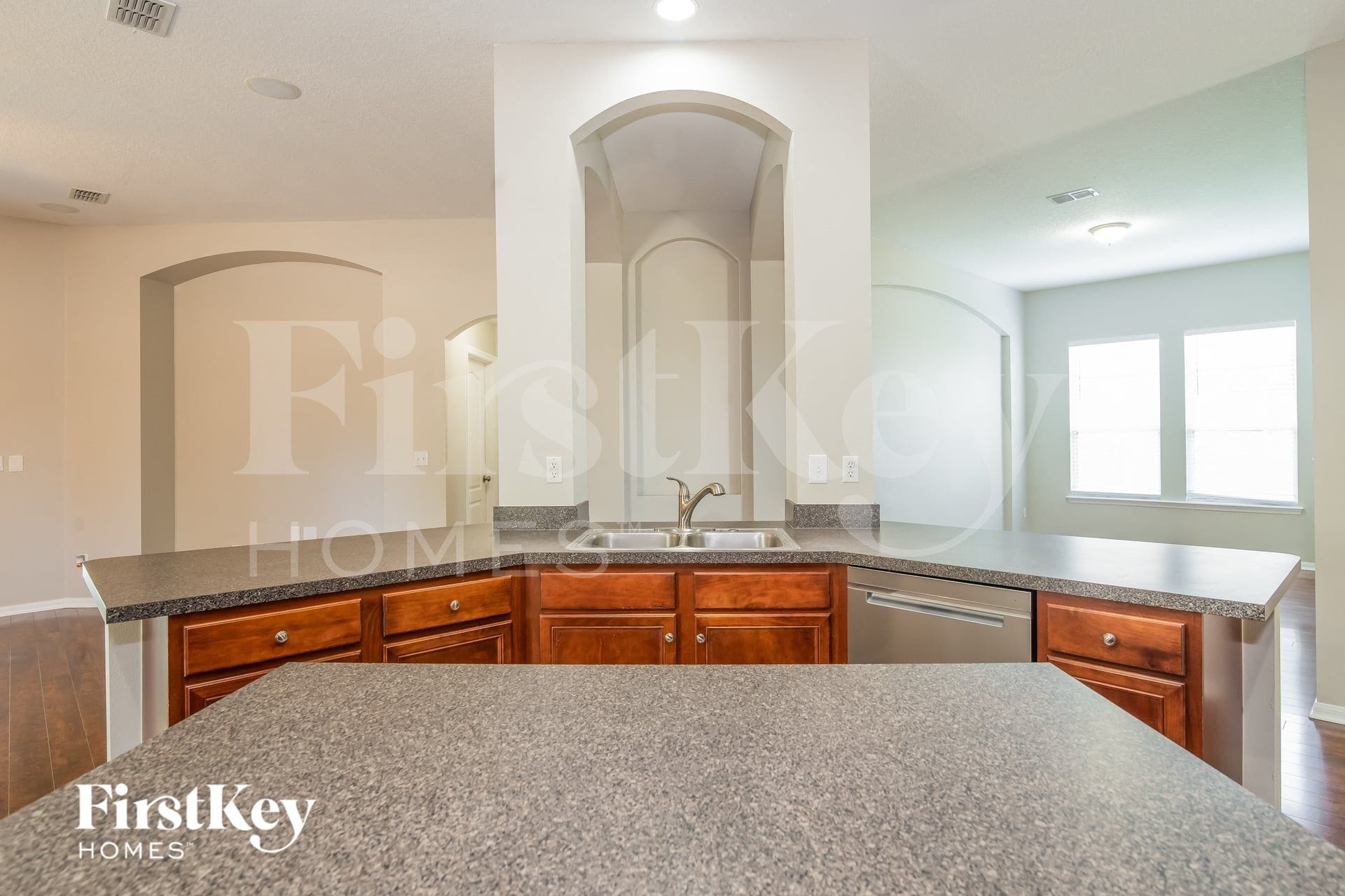 Building Photo - 581 Longmill Ln