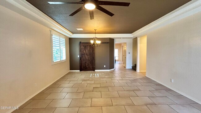 Building Photo - 12437 Pleasant Crest