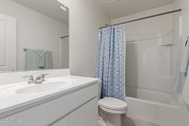 Building Photo - 20004 W Badgett Ln