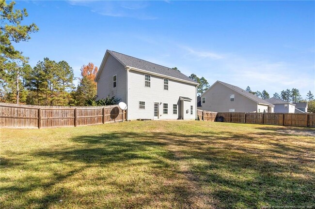 Building Photo - 2051 Hayfield Rd
