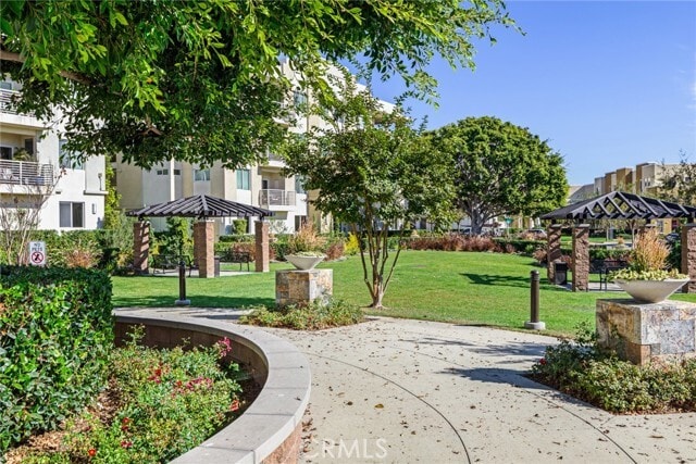 Building Photo - 13123 Park Pl