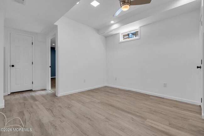 Building Photo - 4 Wood Ave