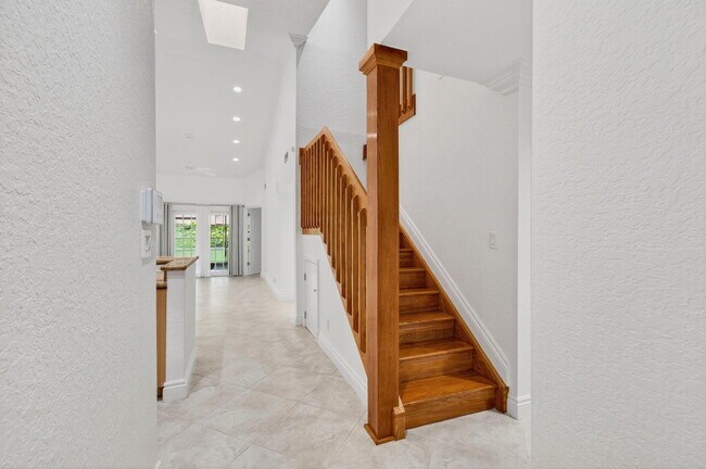 Building Photo - 3770 Blue Ridge Rd