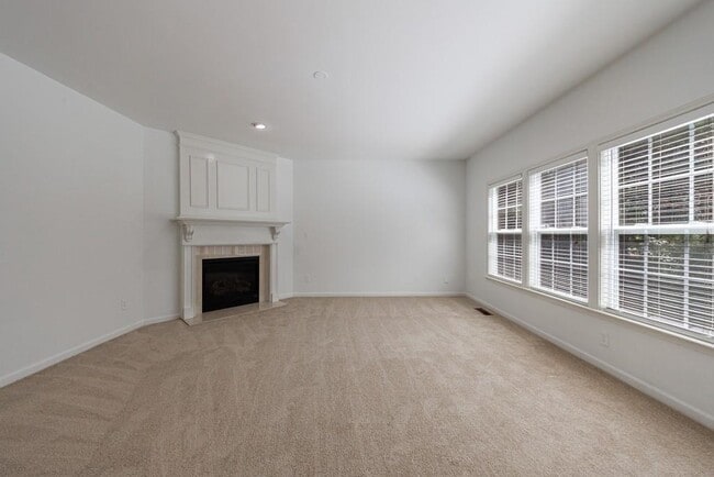 Building Photo - 279 Collins View Ct