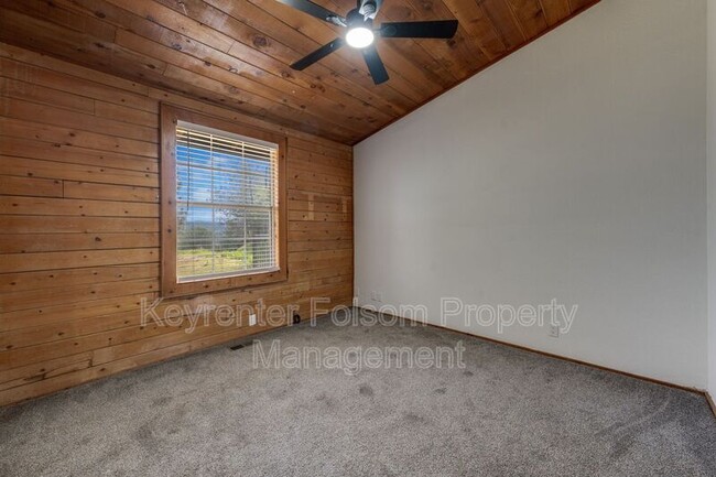 Building Photo - 5800 McKinley Dr