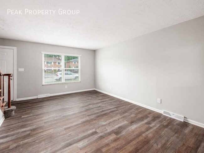Building Photo - 4507 Westborough Dr W