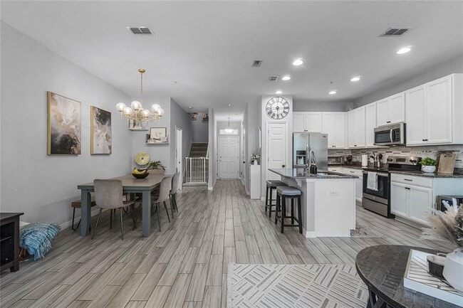 Building Photo - 610 Fortanini Cir