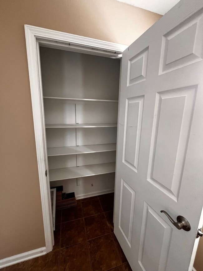 Building Photo - 3/2 in Sherwood