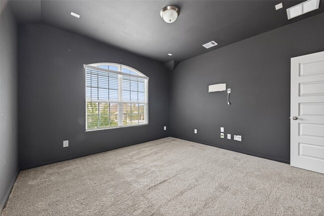 Building Photo - 3027 Sadie Ct