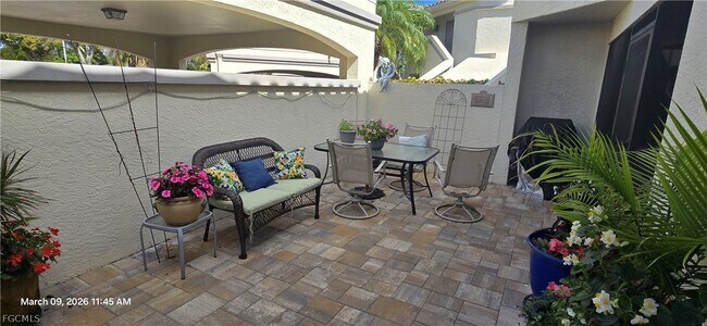 Building Photo - 9595 Halyards Ct