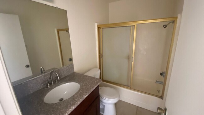 Building Photo - Beautiful Condo in Serene Montebello HOA – Pool, Spa, Prime Location